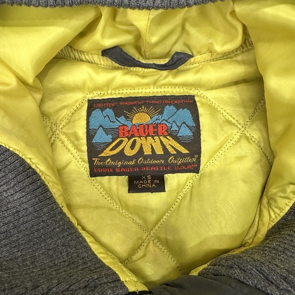 Eddie Bauer 1936 Skyliner Model Womens XS EB550 Goose Down Quilted Puffer Jacket - Picture 3 of 16